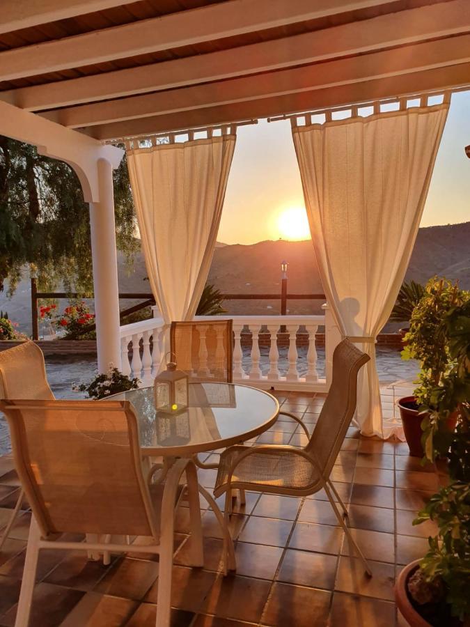 Villa Cortijo La Rijana à Sayalonga Extérieur photo