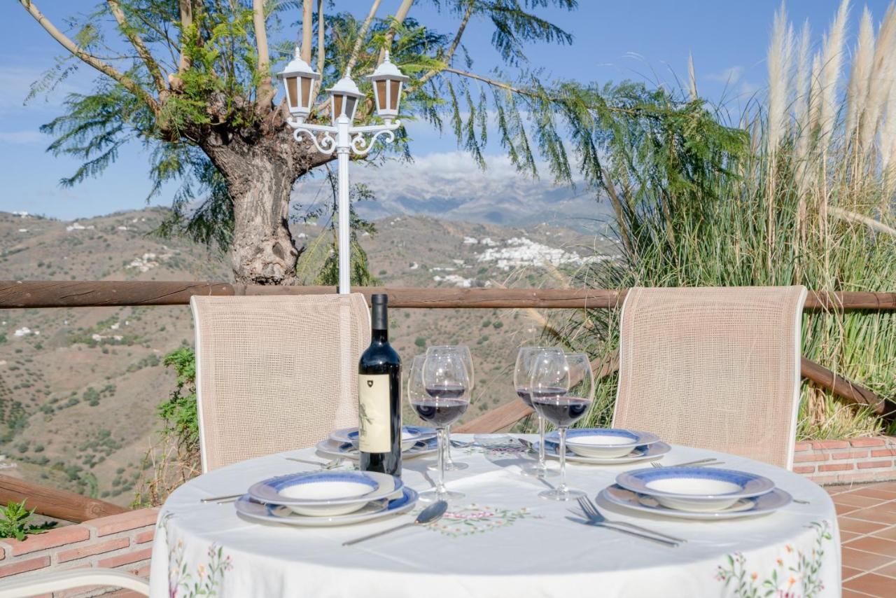 Villa Cortijo La Rijana à Sayalonga Extérieur photo
